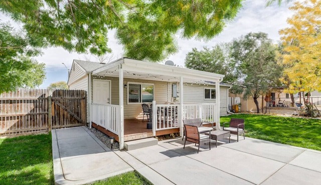 Spacious and Stylish Home | Fast Wifi | Near DT