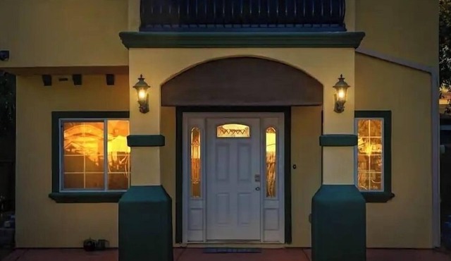 Spacious and stylish home near downtown and convention center.