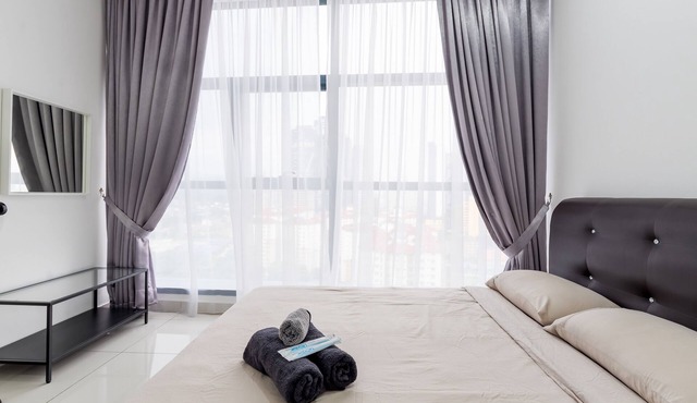 Spacious and Trendy, 7 mins to KLCC