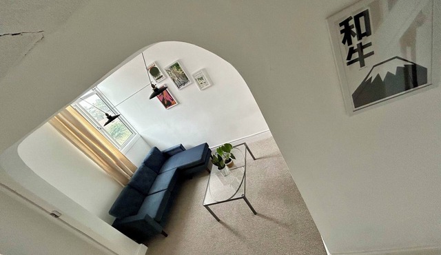 Spacious and unique 2-bedroom duplex apartment with Worcester city views.