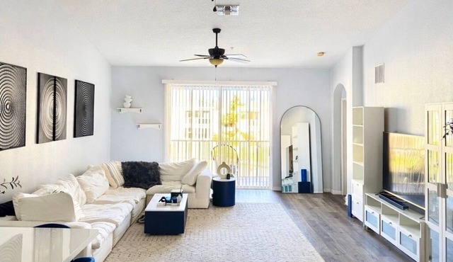 Spacious and Updated Townhouse