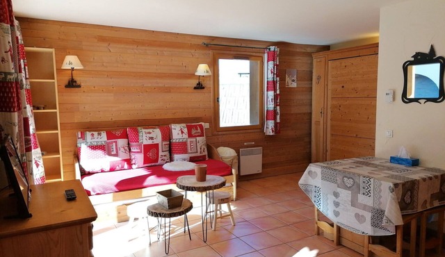 Spacious and well-equipped studio in Pra-Loup, near nature