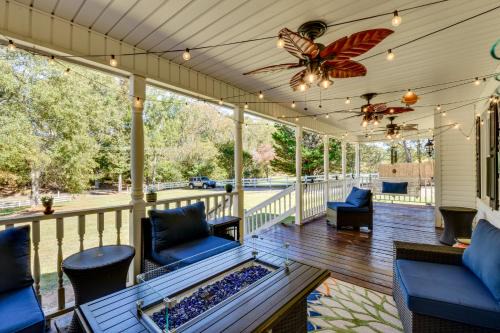 Spacious Anderson Home Great for Group Retreats