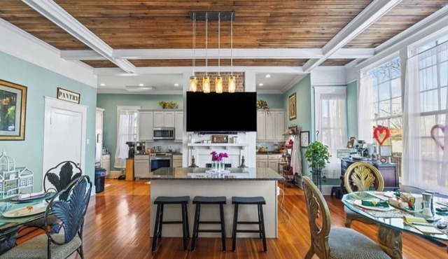 Spacious Anderson Home | King Bed and Private Yard