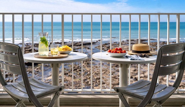 Spacious apartment with sea view - for 5 people