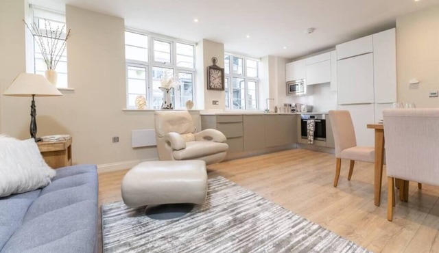 Spacious apartment in the heart of Brighton