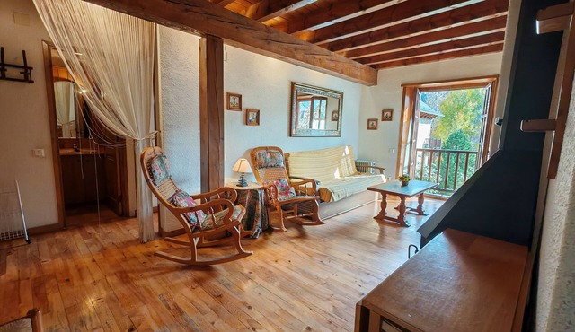 Spacious apartment with garden Cosmos 1