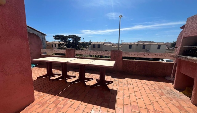 Spacious apartment with lovely terrace