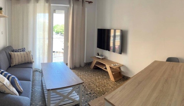 Spacious apartment near the sea