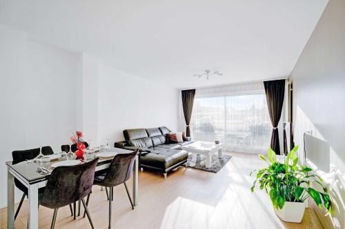 Spacious Apartment- 3BR-6P - Charenton