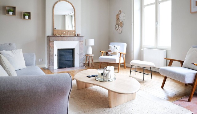 Spacious apartment - 7 people - City center