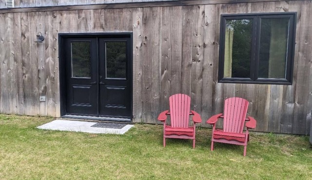 Spacious apartment on homestead; Experience sustainable living