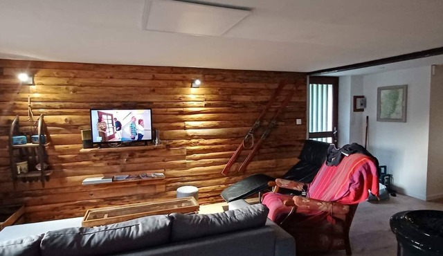 Spacious apartment, close to skiing and nature !