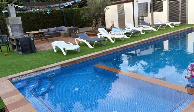 Spacious apartment, jacuzzi-pool ideal for families