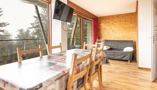Spacious apartment for 8 people, terrace, close to the slopes