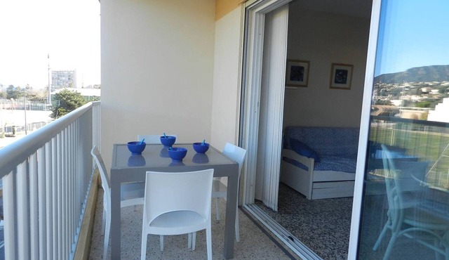 Spacious apartment, parking - 4 guests