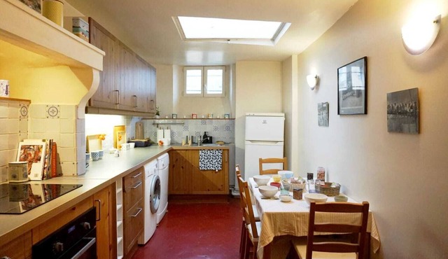 Spacious apartment in the heart of Versailles