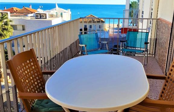 Spacious apartment in Tavernes de la Valldigna with sea view