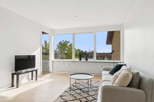 Spacious apartment in Risskov with free parking