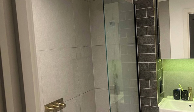 Spacious apartment in the heart of Hackney Wick (Zone 2 London)