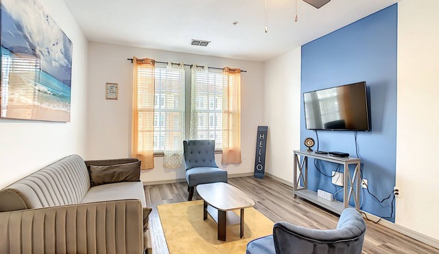 Spacious Apartment near Disney
