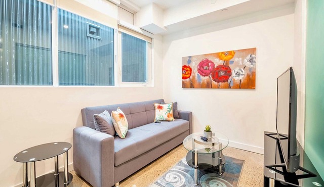 Spacious Apartment Near Downtown in Regent Park