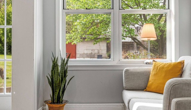 Spacious Apartment Steps From NYC, Free Parking