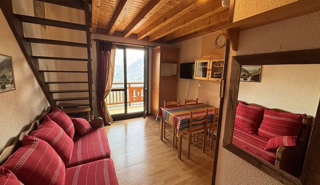 Spacious apartment with mezzanine 400m from slopes - Auris en Oisans