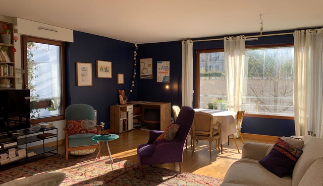 Spacious apartment with sunny terrace