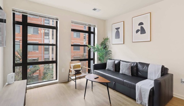 Spacious Apt Near D.C. + Gym & Great Location