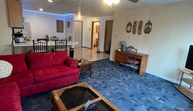 Spacious Apt near Guthrie/Packer