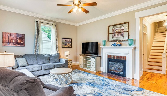 Spacious Athens Home ~ 1 Mi to Downtown!