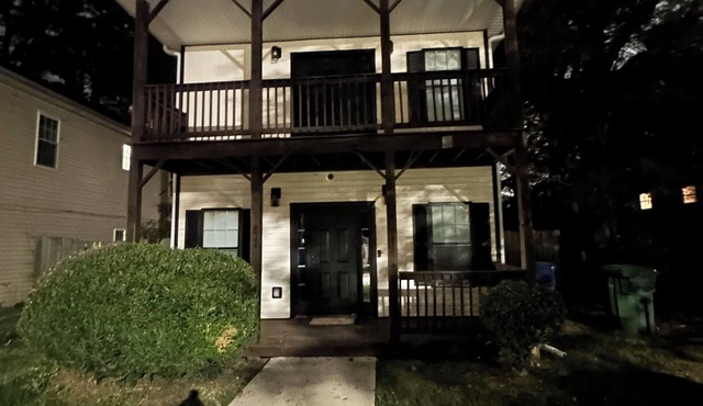 Spacious Atlanta Duplex 3 BRs