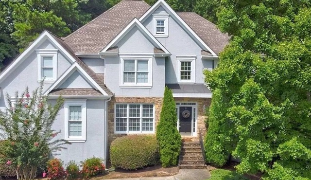 SPACIOUS ATLANTA HOME W/HOT TUB