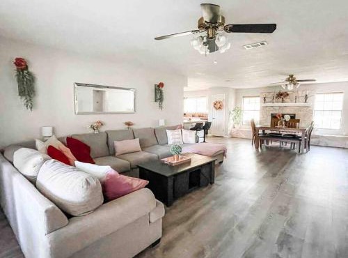 Spacious Austin Retreat for Families & Groups