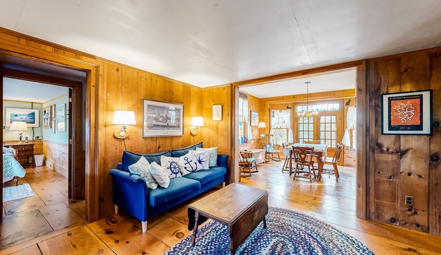 Spacious Beach Cottage with Grill, Patio, Outdoor Shower & High-Speed WiFi