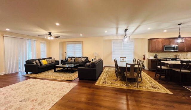 Spacious beachblock house with pool, oceanview, 4 decks near boardwalk