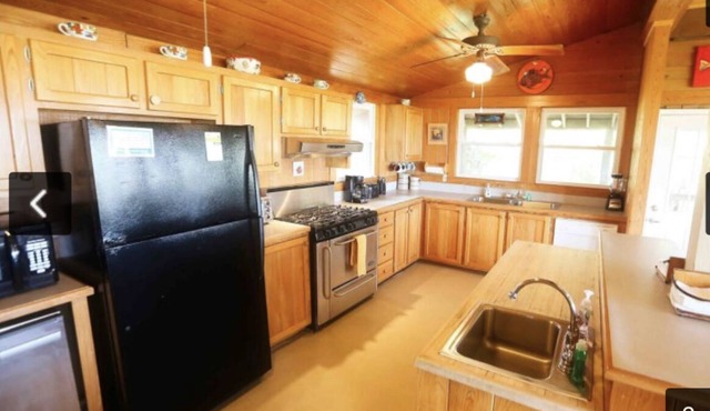 Spacious Beachfront Home with spectacular views and 30 feet from great fishing!
