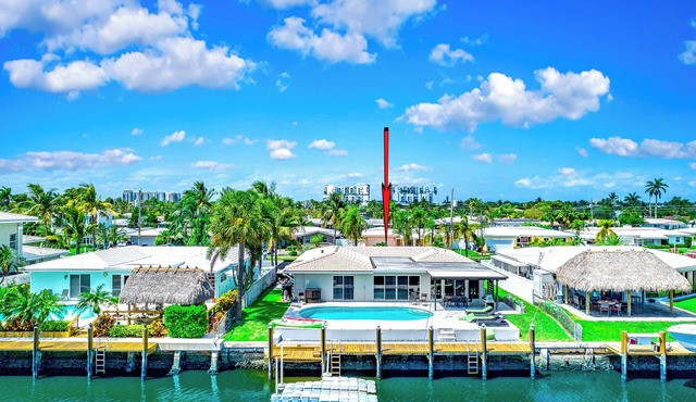 Spacious-beachie-on the water-3BR-Sunset-View-BBQ-Pool-WiFi-AC-kayaks-doc