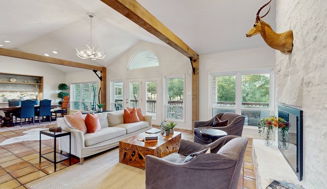 Spacious beautiful home w/full kitchen, balcony and patio, next to golf course