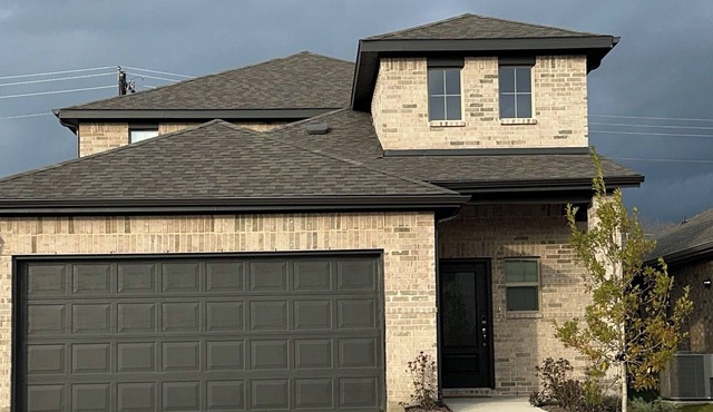 Spacious & Beautiful 4-Bedroom Retreat in Princeton, Texas