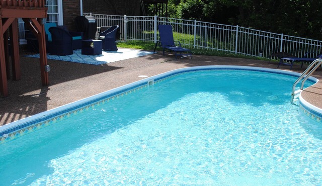 Spacious, beautifully designed, spectacular views, awesome pool.