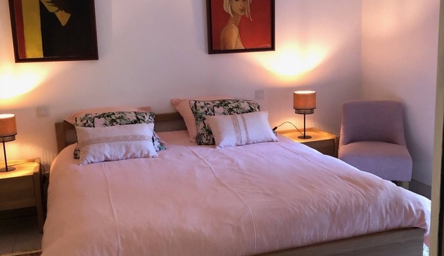 SPACIOUS BED AND BREAKFAST IN THE COUNTRYSIDE NEAR DOUARNENEZ