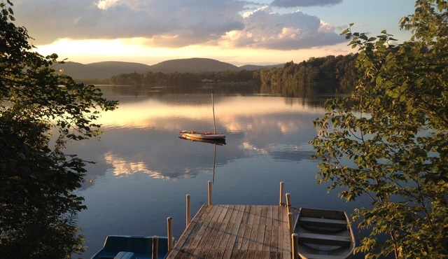 Spacious Berkshire Summer Rental, Private Dock on Lake 3 BR/2b