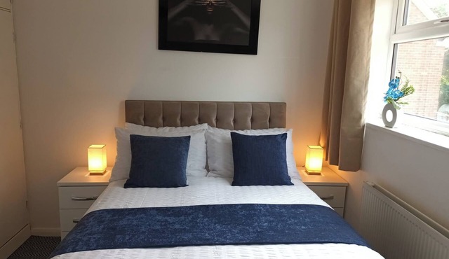 Spacious Birmingham House - 7 Guests -Free Parking