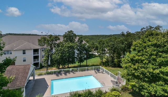 Spacious Branson Condo w/Pool, Elevator & Great Location Near All Attractions!