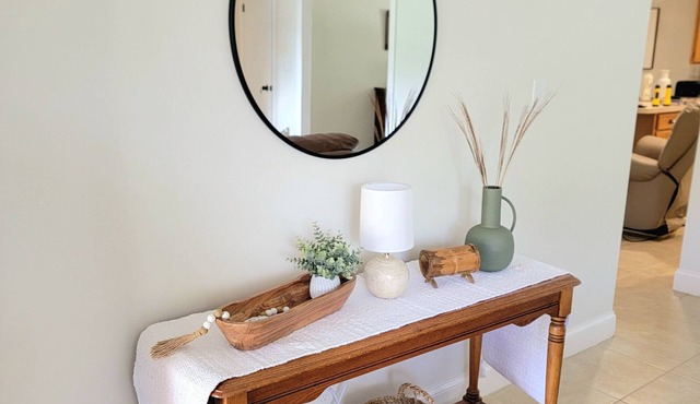 Spacious brick home in St. Augustine South. Pet friendly! 20 min from the beach!