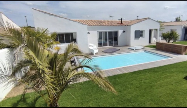 Spacious, bright house in a quiet neighborhood