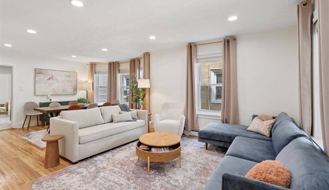 Spacious, bright, renovated and on the Main Line!