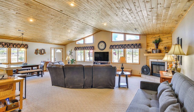Spacious Buena Vista Home w/Fire Pit Near Skiing!